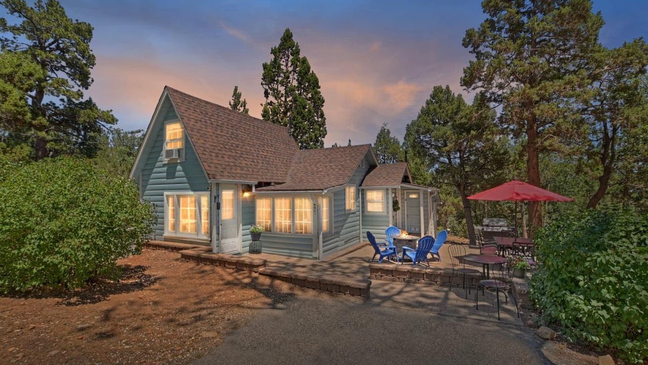 497 Cedar Ln, Sugarloaf, CA