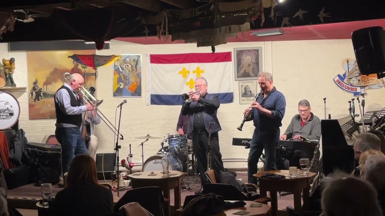 Jools & Jazzaholics at Louth Jazz Club. 17 January 20926