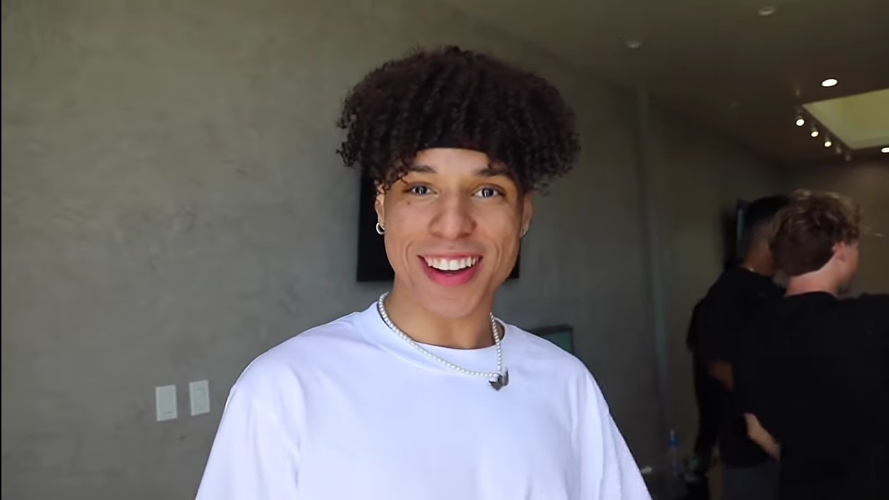 Larray's Funniest Moments In The Hype House