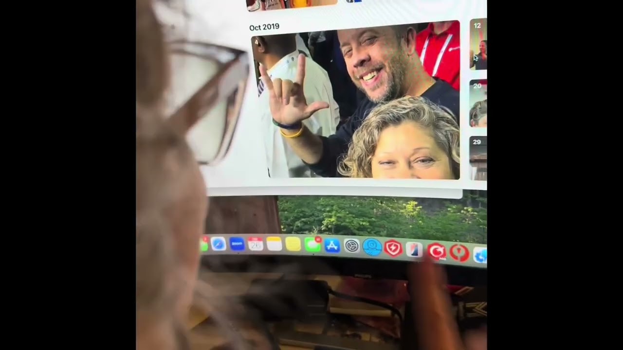 Wrong sign for computer?