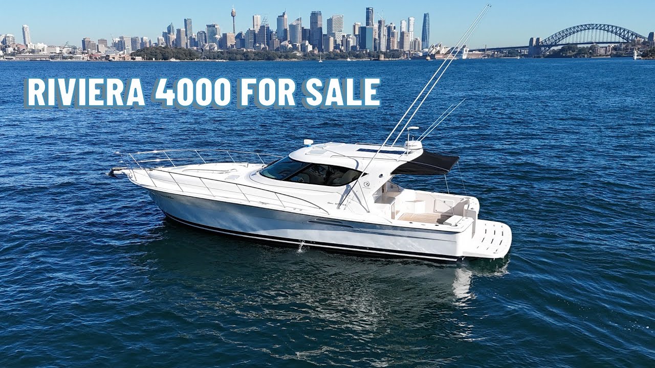 Riviera 4000 Offshore For Sale - Van Diemen cruising Sydney