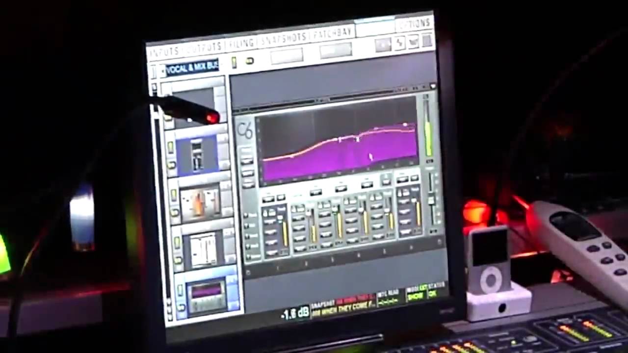 MIXING LINKIN PARK LIVE - With Ken ''Pooch'' Van Druten