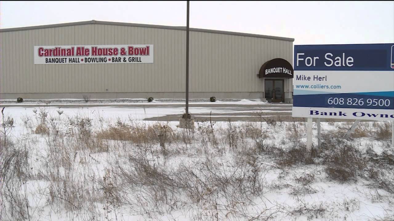Columbus bowling alley closes with little warning