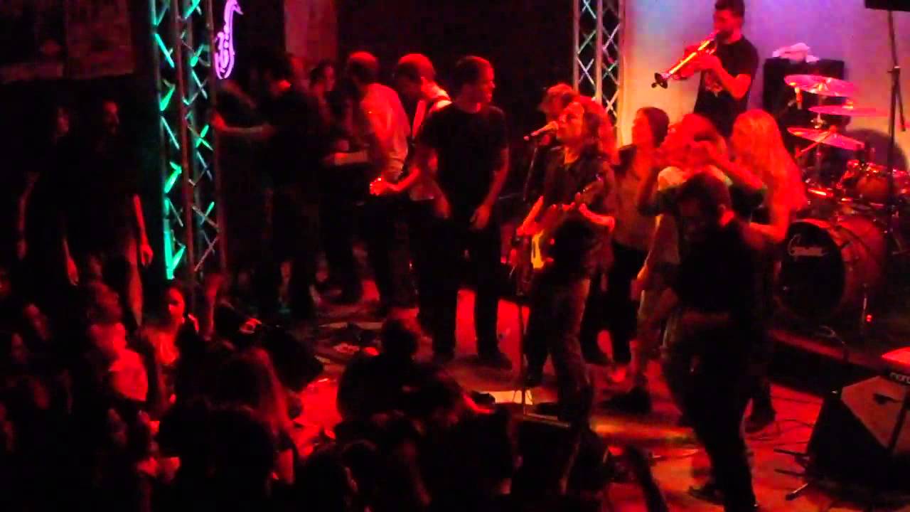 &Mu;&omega;&rho;ά &sigma;&tau;&eta; &phi;&omega;&tau;&iota;ά - &Mu;&alpha;&nu;&iota;&phi;έ&sigma;&tau;&omicron; (&Alpha;&nu;&kappa;ό&rho;) (16-11-2013)