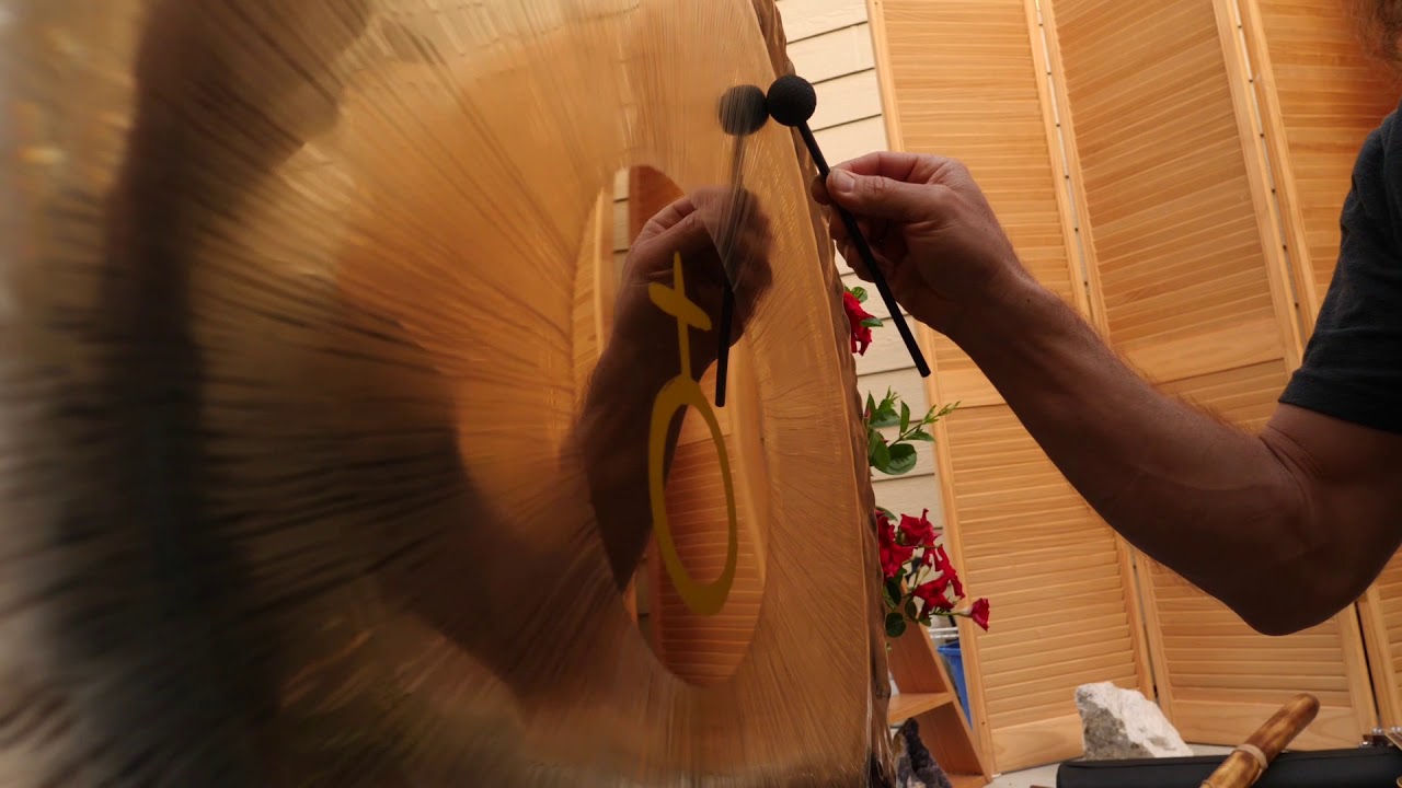 Erde & Sky, Gong Bath, Nature, Bears, Ukulele, Voice, Didgeridoo