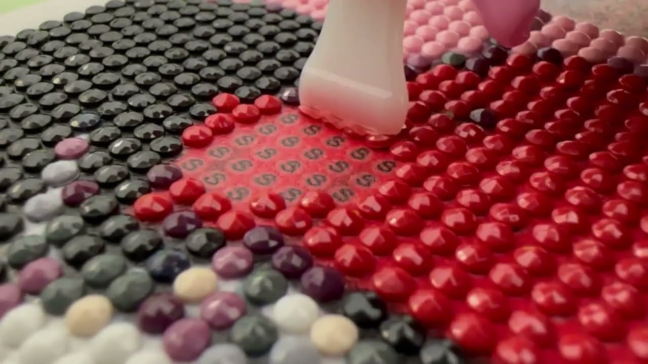 ASMR Diamond Painting: Relaxing with Minnie Mouse - The Creative Process of Art