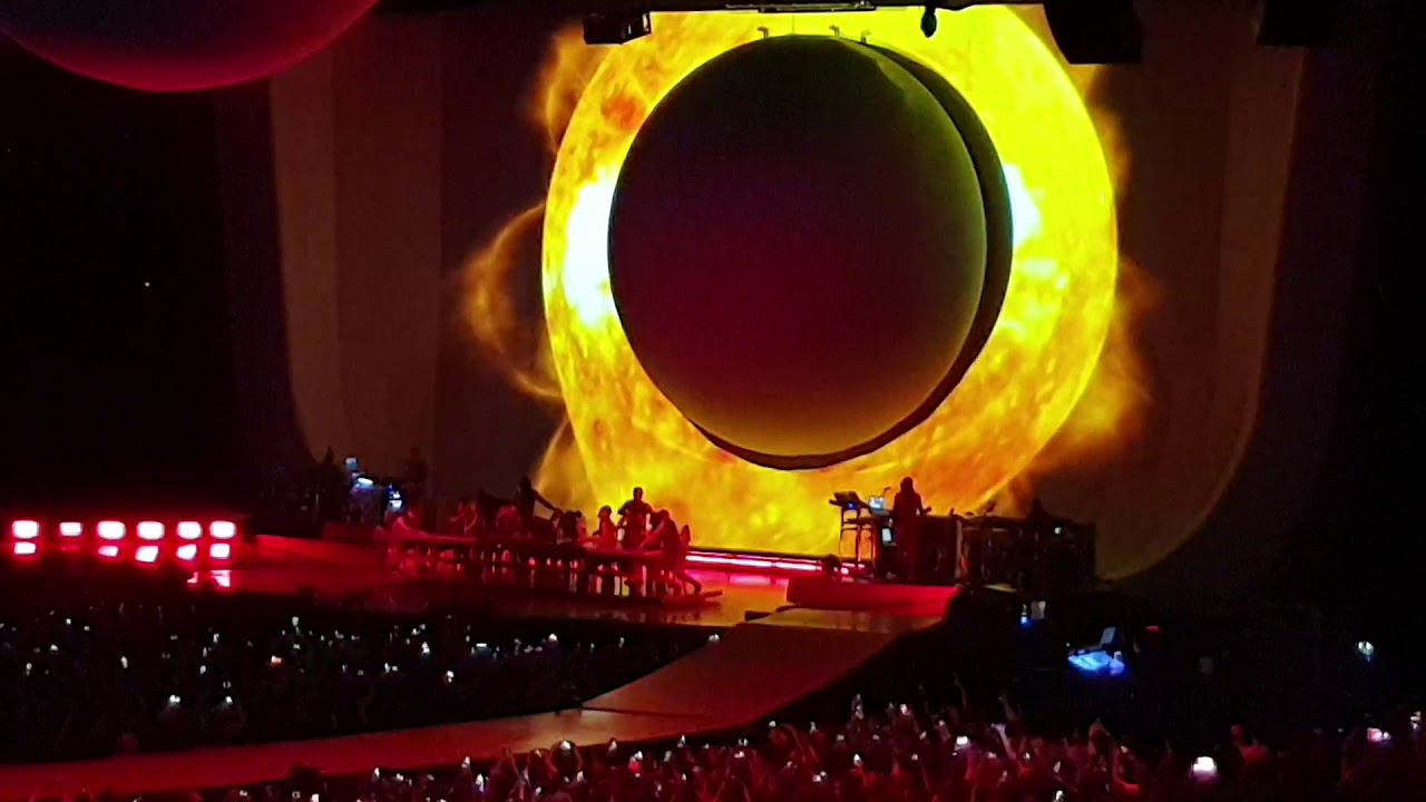 Ariana Grande - Raindrops / God Is a Woman Arena Birmingham 15.09.2019