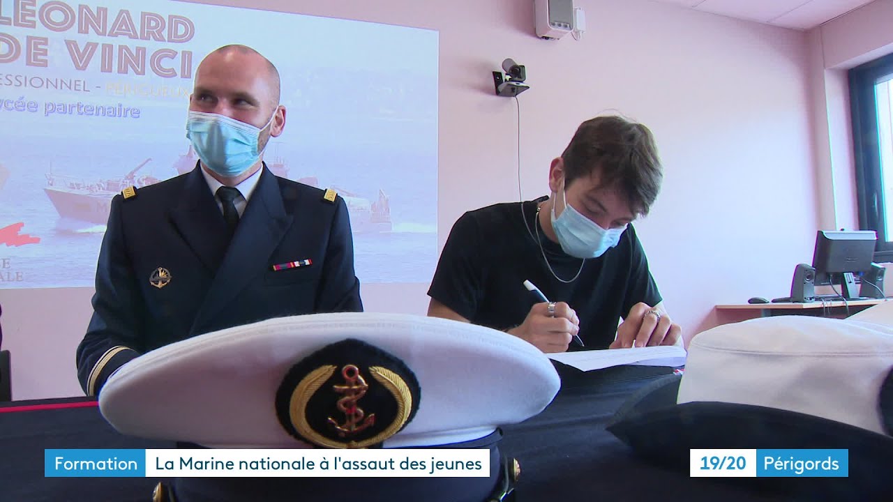 La Marine Nationale à l'assaut des élèves du lycée Léonard de Vinci