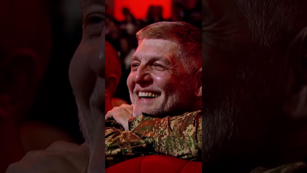 Бампер і сус вчать молодих промовляти тости 🤣
