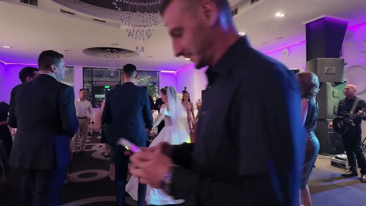 Formația Alex De La Călărași &ndash; Colaj Manele Moderne LIVE | Nuntă cu Atmosferă Explozivă