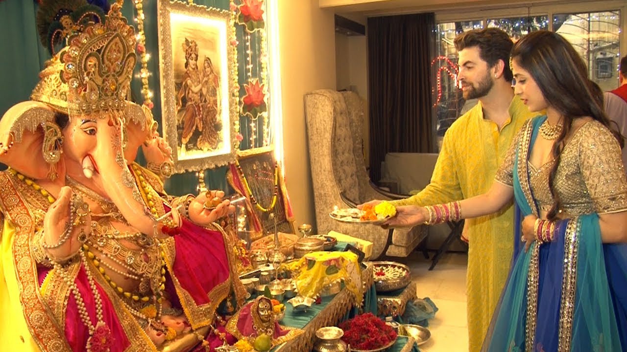 Neil Nitin Mukesh Celebrates Ganesh Chaturthi With Wife Rukmini 2017