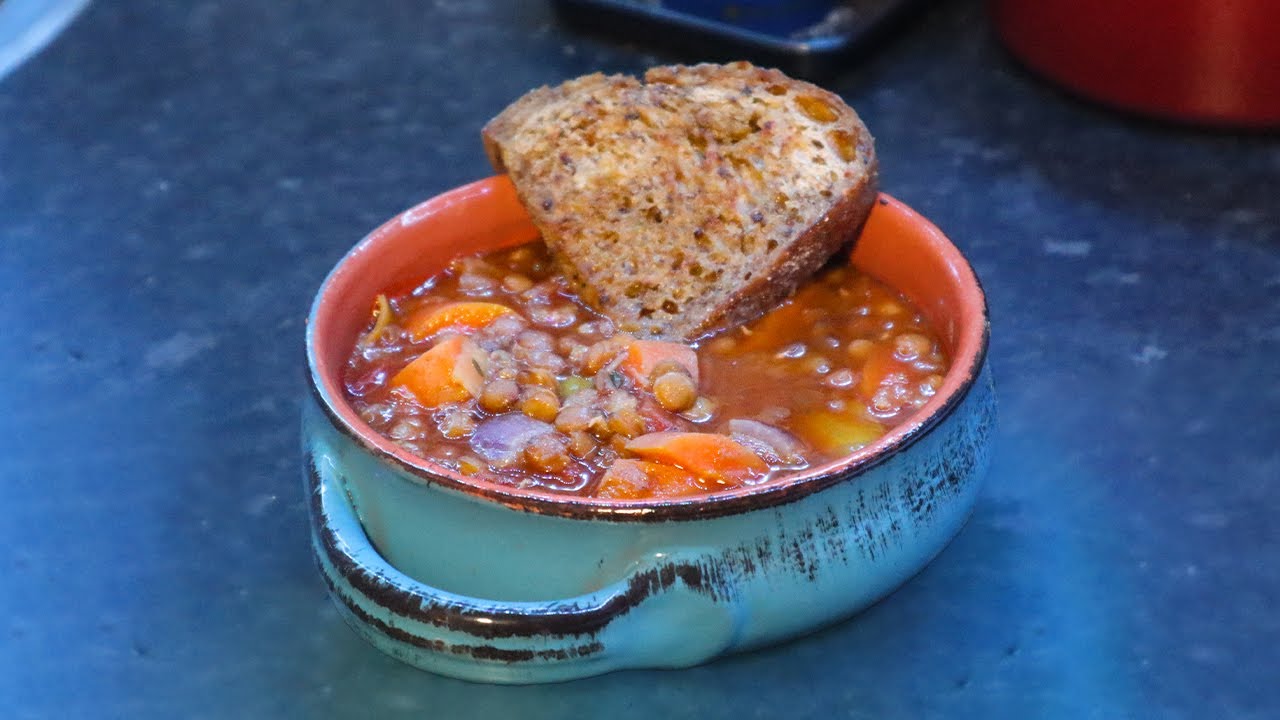 Traditional Greek Lentil Soup recipe! (Fakes)
