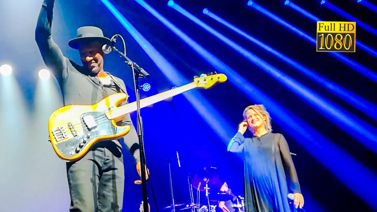 Marcus Miller Ft Selah Sue - Ain't no sunshine - HD - Dôme de Paris - December 2nd, 2018