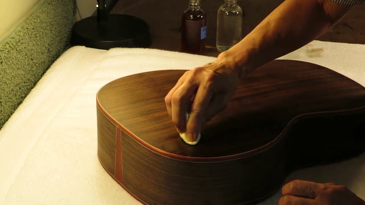 FRENCH-POLISHING STEP 3: SHELLAC & ALCOHOL & CHEESECLOTH