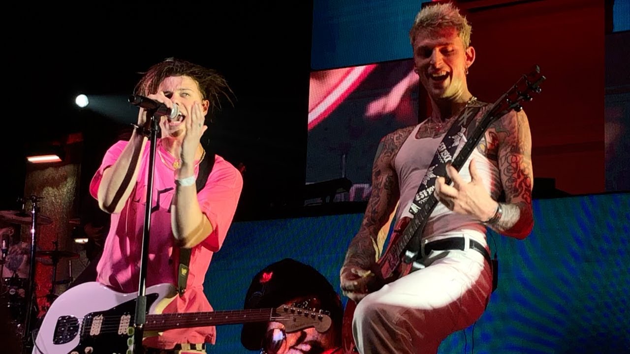 MACHINE GUN KELLY BRINGS OUT YUNGBLUD TO PERFORM 