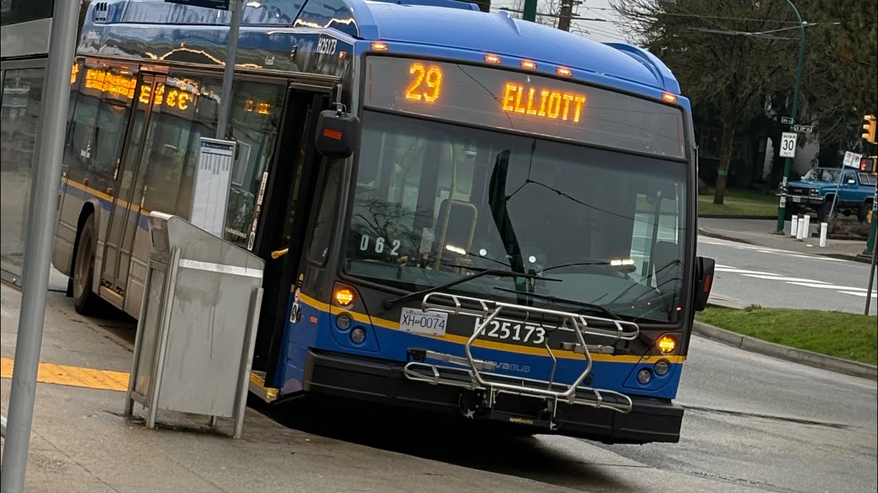 Translink 2025 Novabus LFS CNG H25173 on the 29 Elliott 
