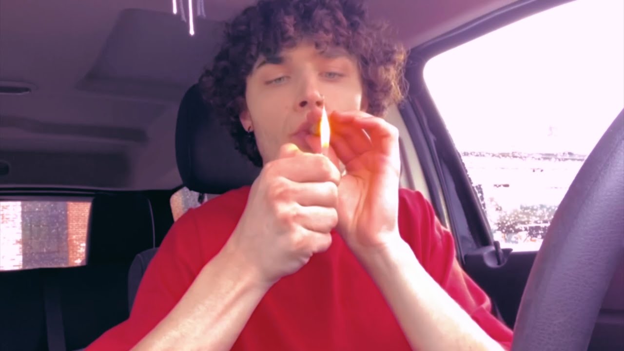 Just a lil Hotbox Sesh!! (absolutely faded)