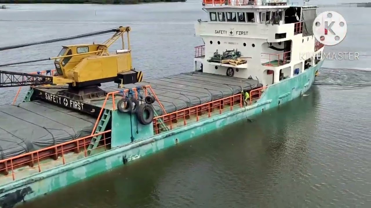 Docking M/V North Coast Explorer Buyabod port Marinduque