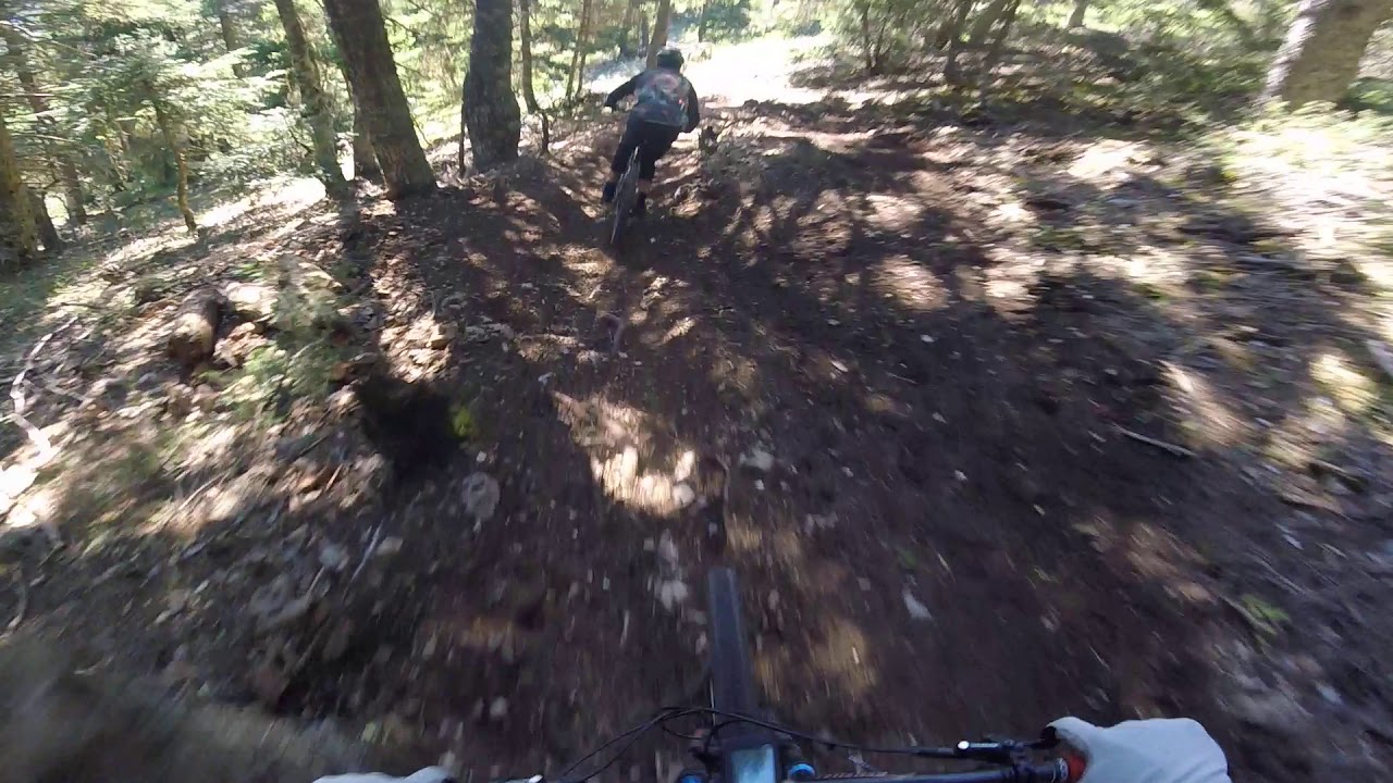 &Pi;&alpha;&rho;&nu;&alpha;&sigma;&sigma;ό&sigmaf; MTB -  Flow trail (  &Kappa;ώ&sigma;&tau;&alpha;&sigmaf; headcam )
