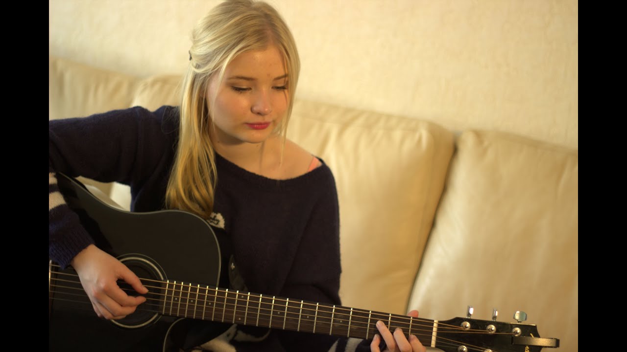 Ariana Grande ft Iggy Azalea - Problem (Live Acoustic Cover by Kristiin)