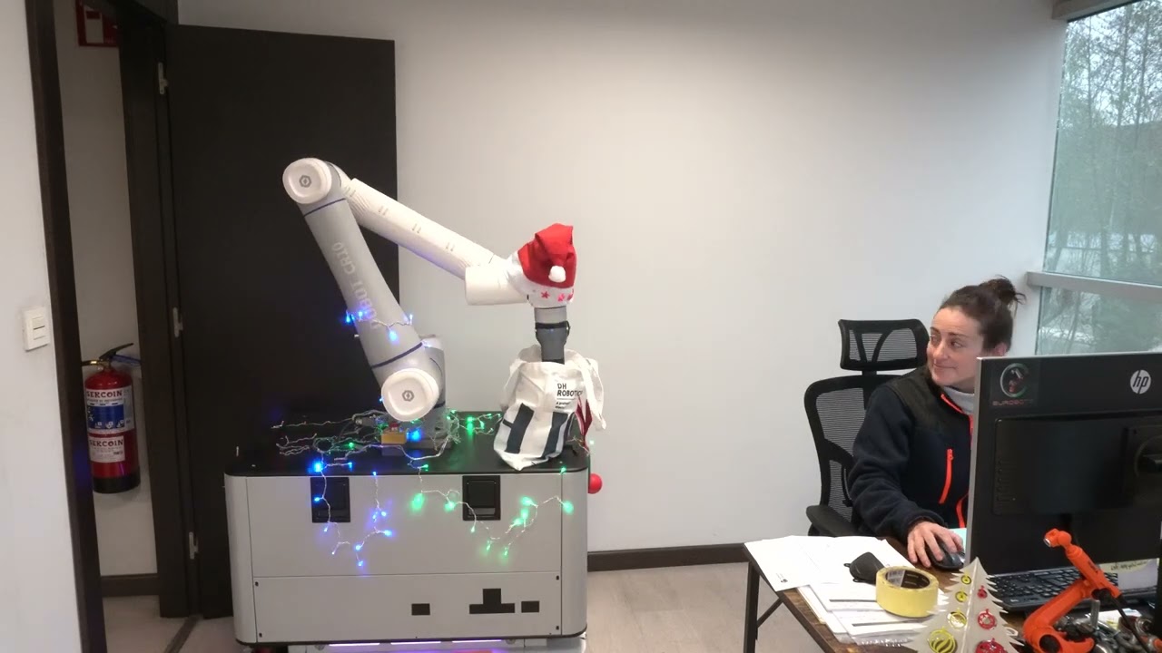 🎄✨ REBOTS Wishes You Happy Holidays! 🤖 #christmas #robot #technology