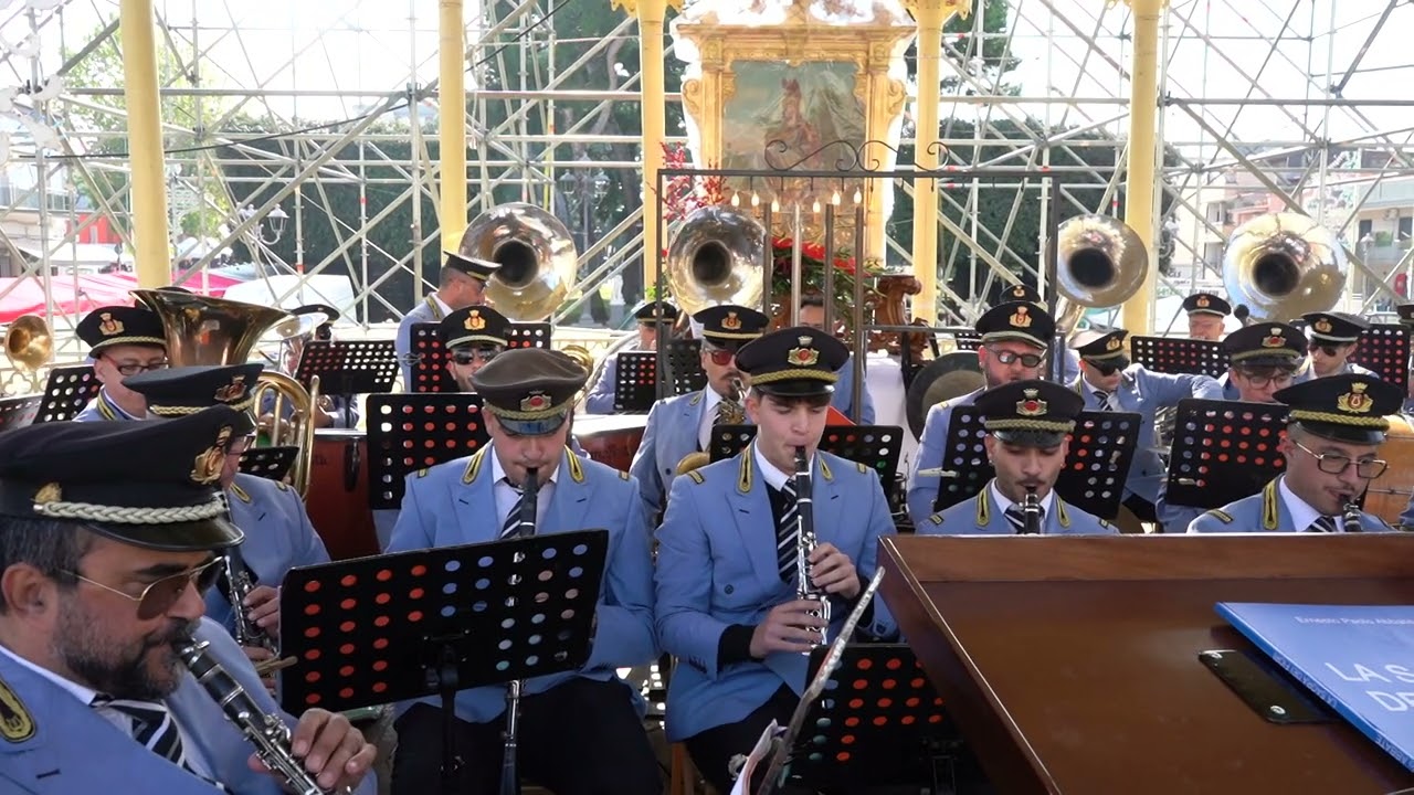 Banda di Mottola - Marcia Echi abruzzesi - Festa di San Trifone 10/11/25 Adelfia