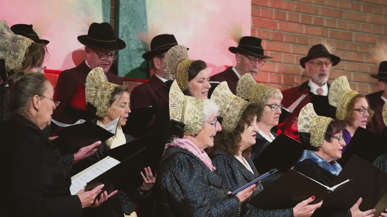 Pacem (Lee Dengler) -   Chor- und Volkstanzgruppe Krems Lerchenfeld