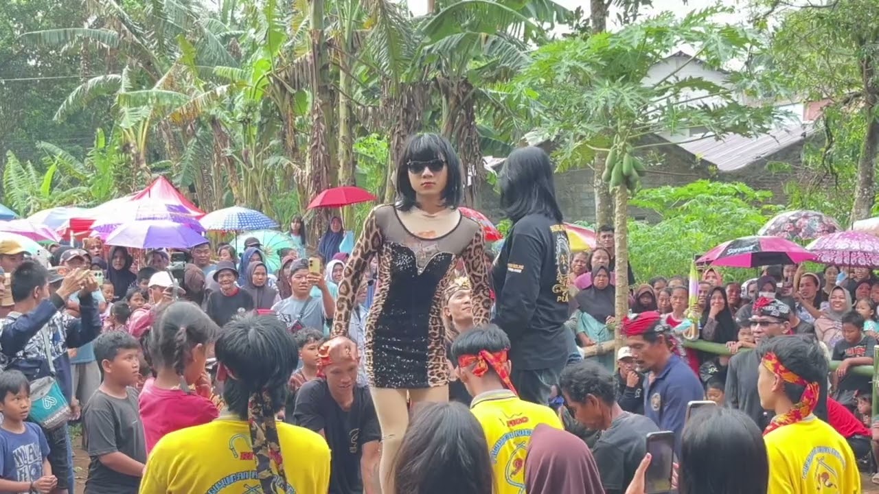 Aksi Lucu dari Ebeg Cahya Muda 