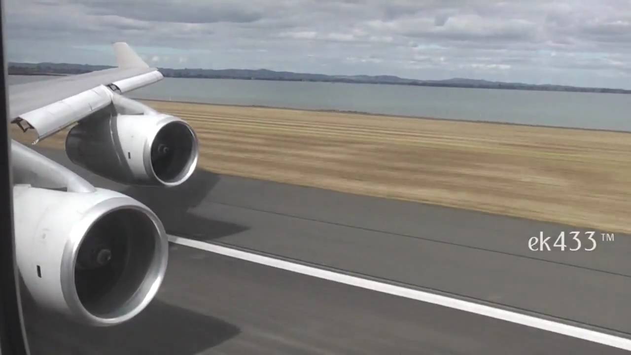 Qantas Airways | Boeing 747-400 | Take-Off from Auckland International