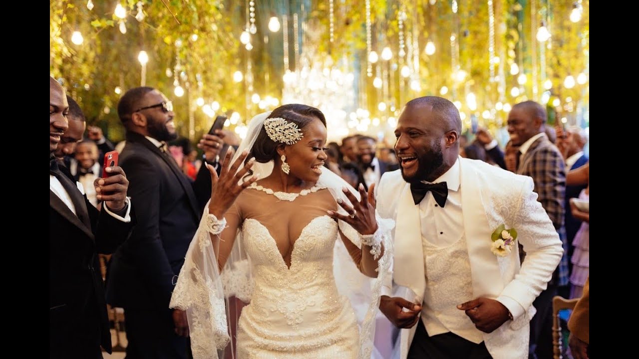 Joia and Giovanni's Angolan Destination Wedding in Portugal