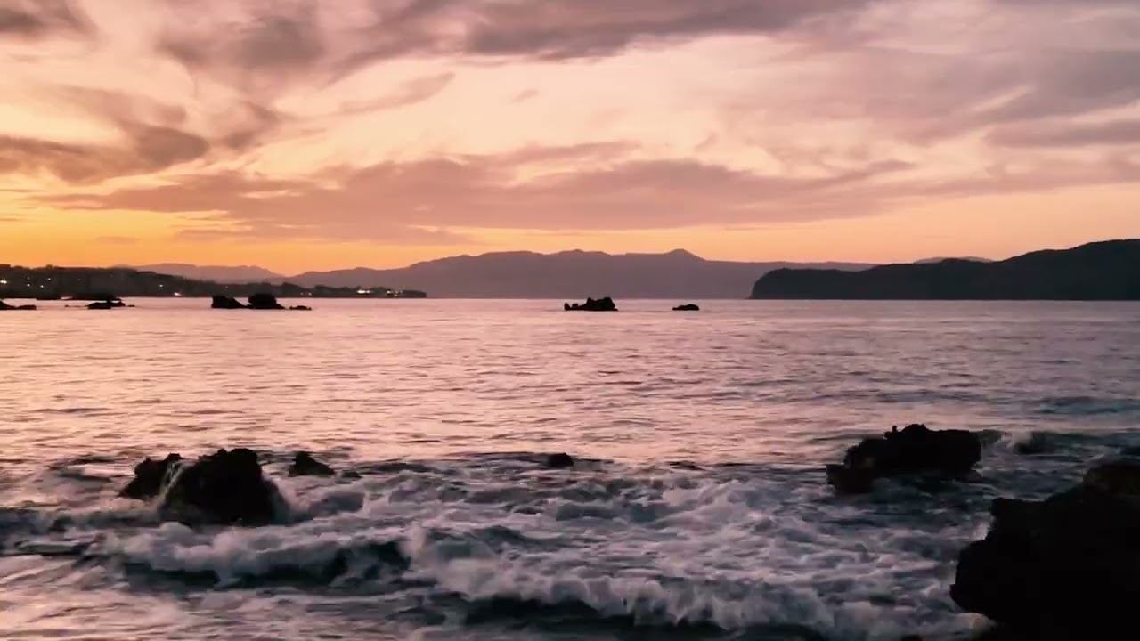 Real-Time Sunset with Gentle Ocean Waves on Rocky Coast | 30min No Loop No AI