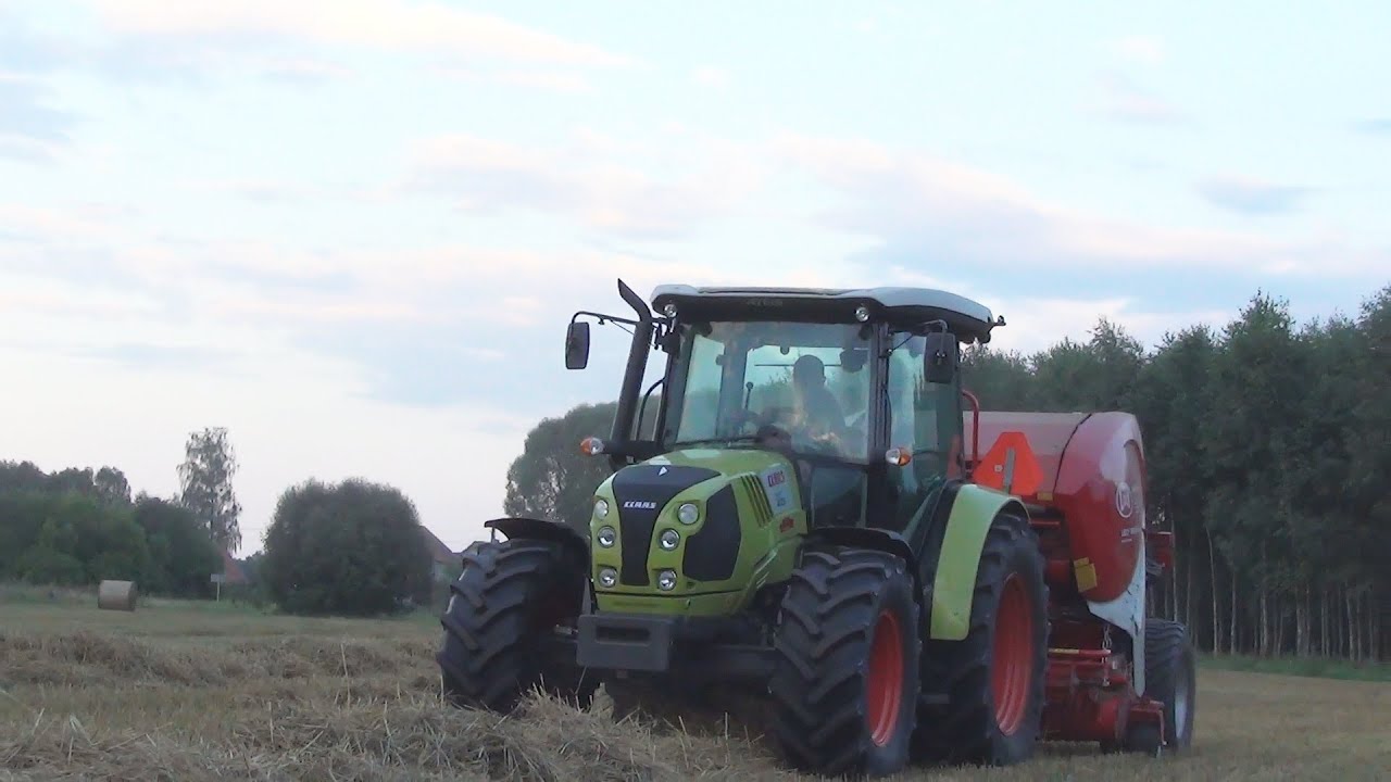 Belowanie słomy  2016 [claas atos 330, lely welger rp 245 ]