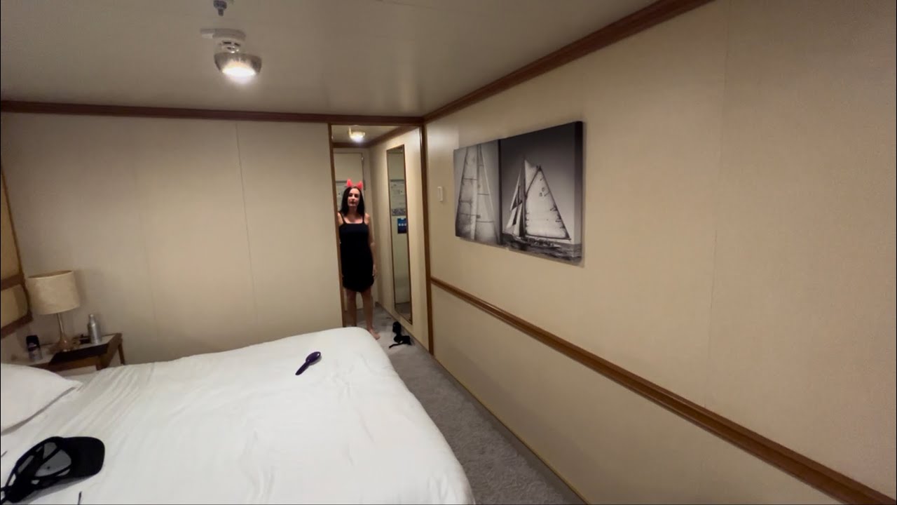 P&O Azura balcony  ￼Cabin ￼ state room ￼￼
