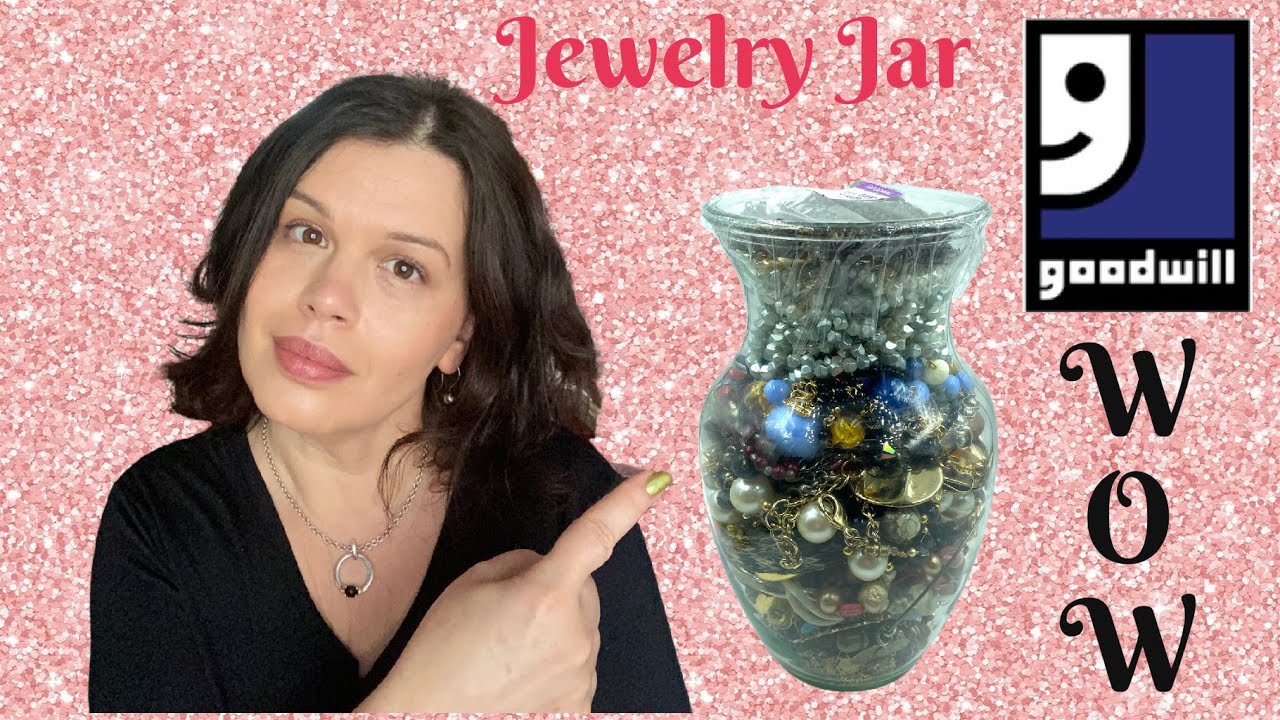 60$ JEWELRY  JAR - Treasures inside Diamond Blue Star Sapphire  14KT GOLD