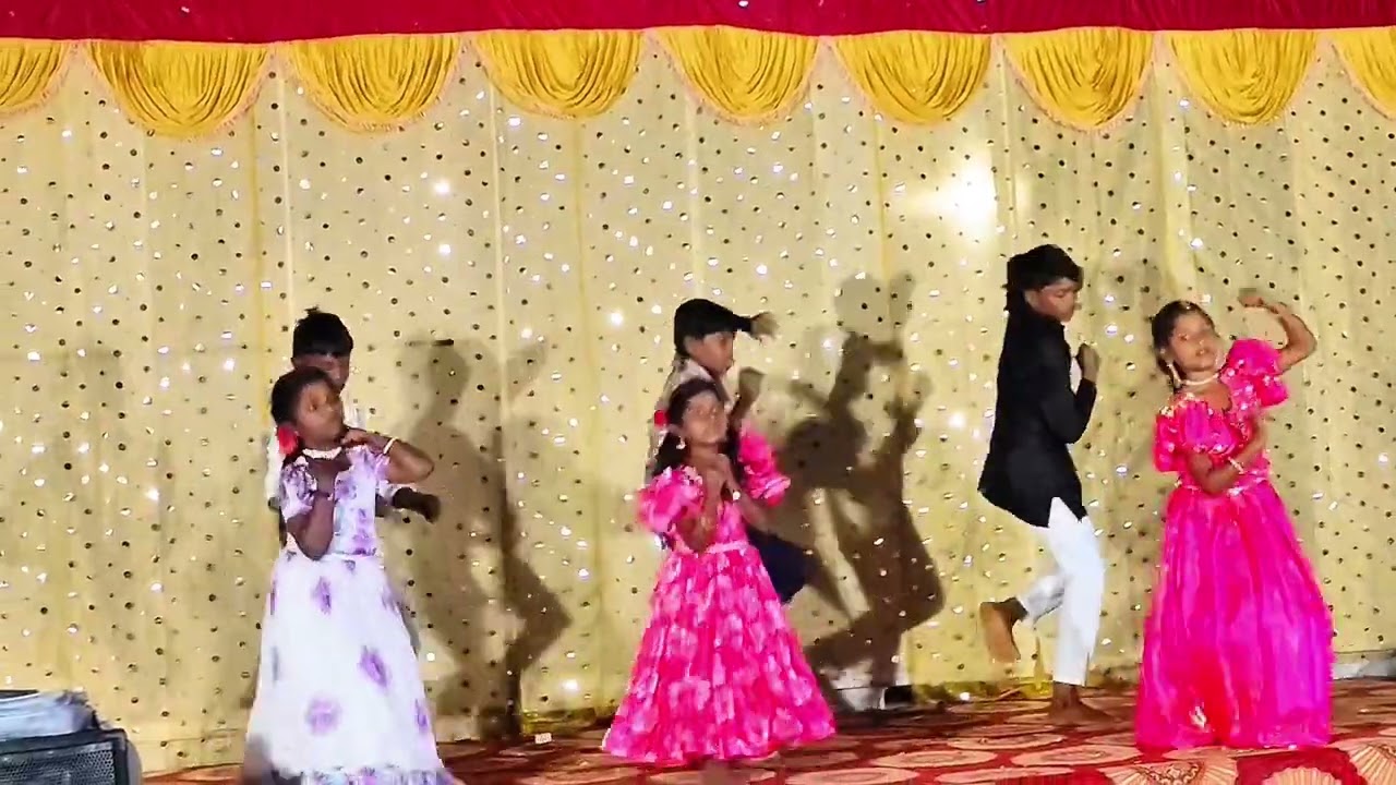 Latest Telugu Christmas song 2025|| deevelo veduka vurantha panduga dance video 