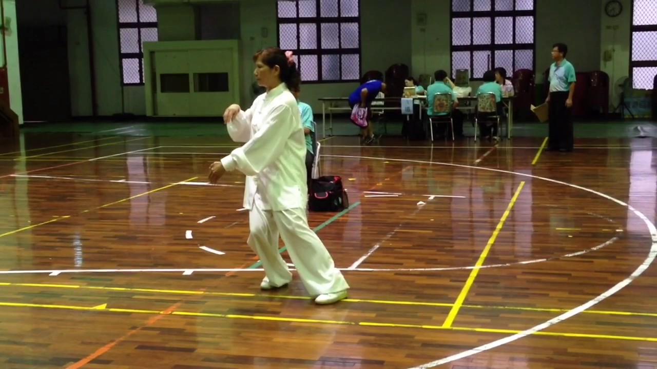 106年台中市運-37式太極拳第一名賴秋香（北區）