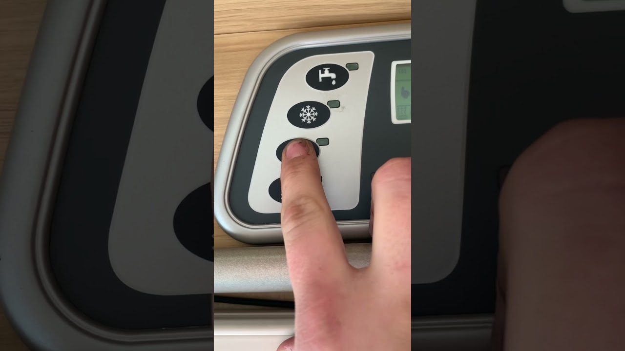 Bessacarr e560 handover video