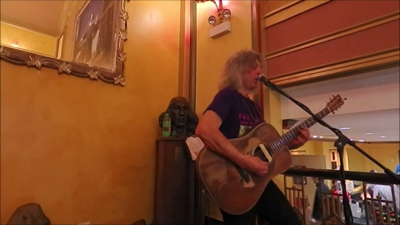 The Stranger Performed by David Walter Smith 02/01/26 www.davidwaltersmith.com