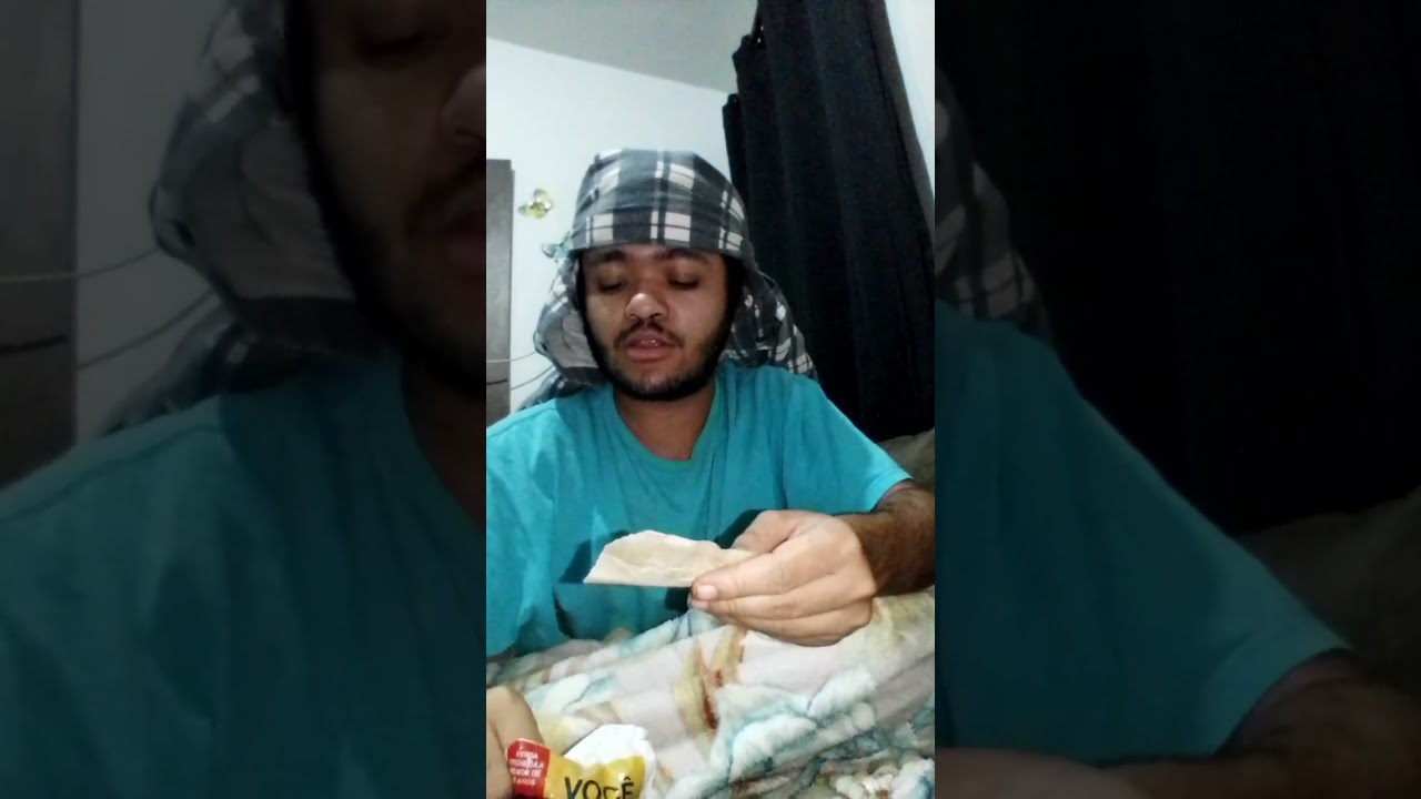 tutorial de como bolar um cigarro de papel 😂😂🚬🚬🔞🚭