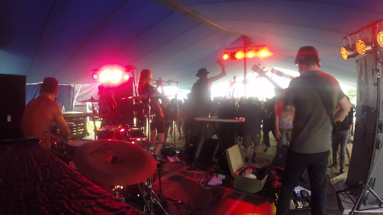BOSSMAGS - DANGER! HIGH VOLTAGE (Electric 6) LIVE