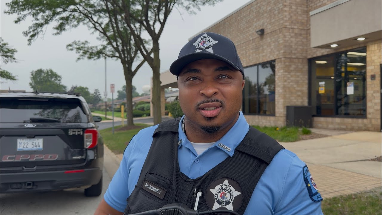 &ldquo;&lsquo;I'm Calling the Police!&rsquo; Bank Manager 911 to get 1A Auditor Removed 📞🚔&rdquo;