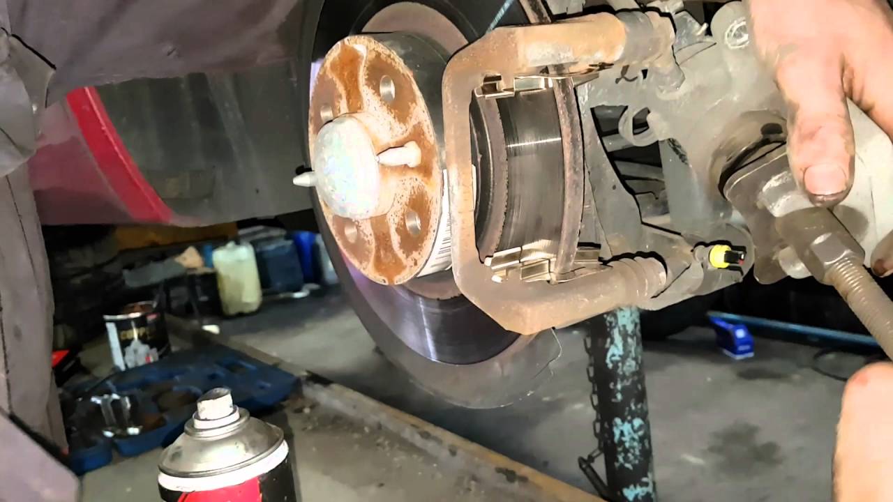 How to replace rear pads on new alfa mito 2013