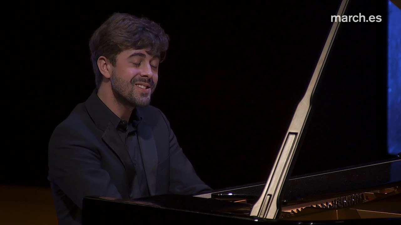 Antonio Oyarzabal plays Debussy - Children's Corner