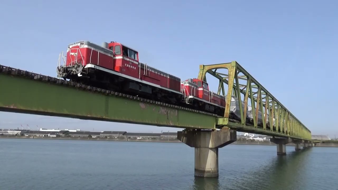 衣浦臨海鉄道5570レ、衣浦橋梁通過