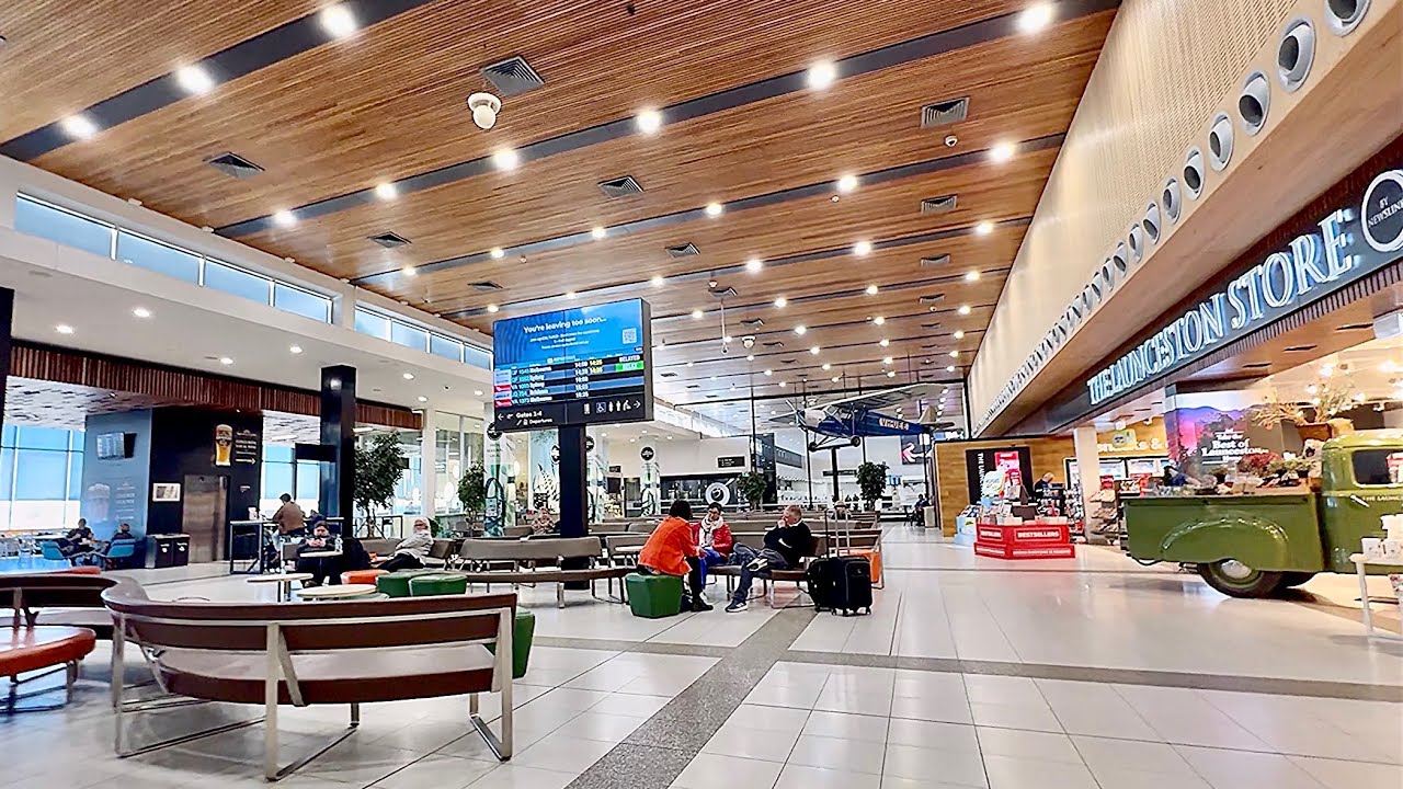 BOARDING AT LAUNCESTON AIRPORT LST by QANTAS REVIEW @ Launceston Tasmania Australia 🇦🇺