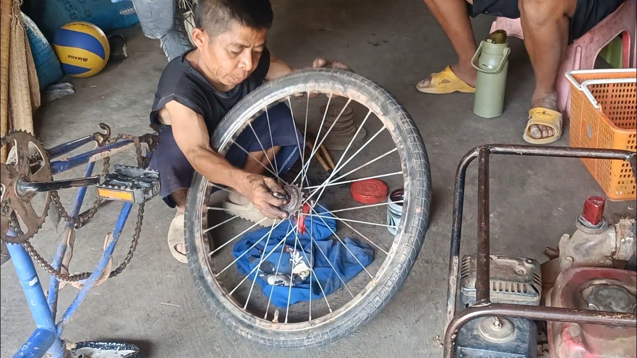 อาวสูงซ่อมจักยานกะเป็นเด้อ ลูกค้ากะอารมณ์ดีคัก5555