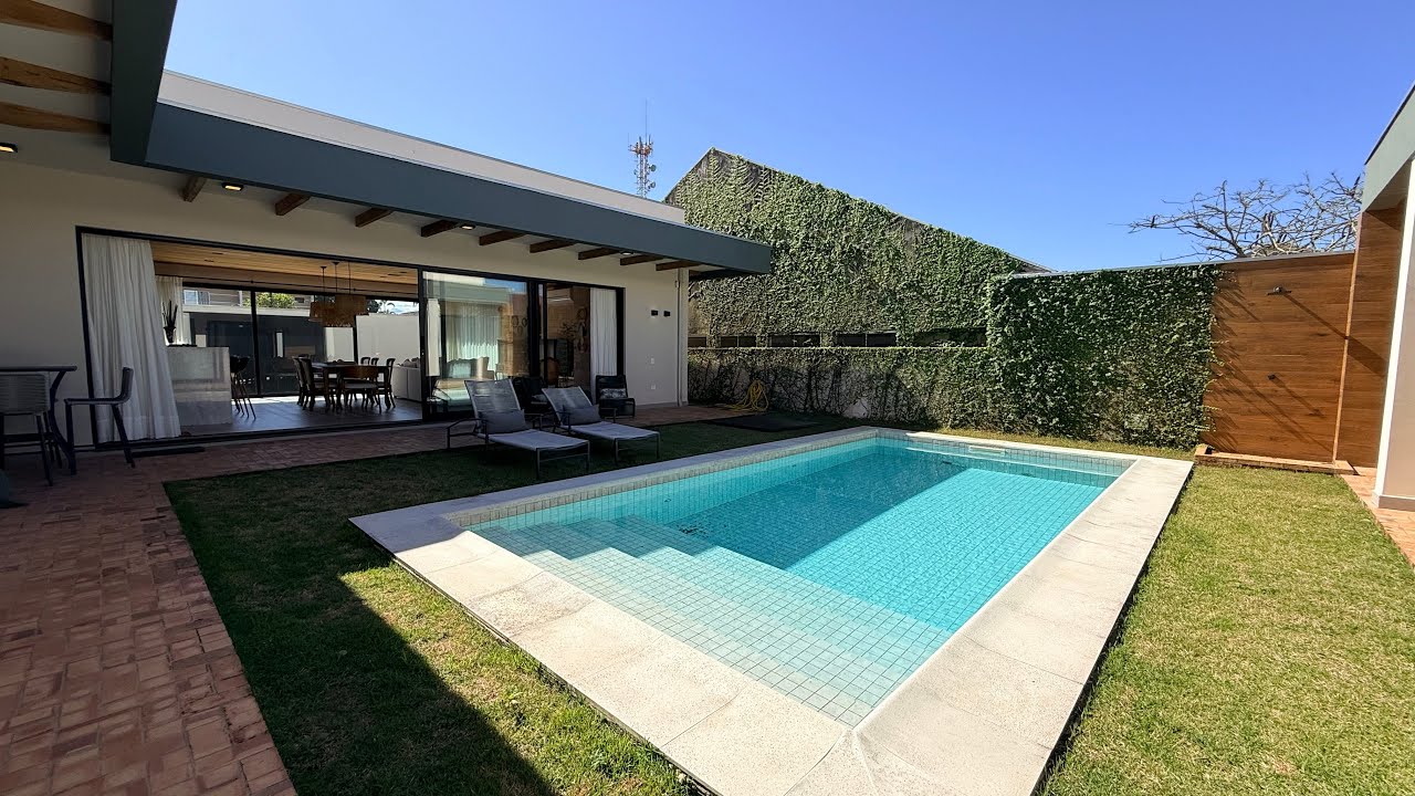 A CASA DE PRAIA MAIS LINDA DE MATINHOS A 150 METROS DO MAR | LITORAL DO PARANÁ