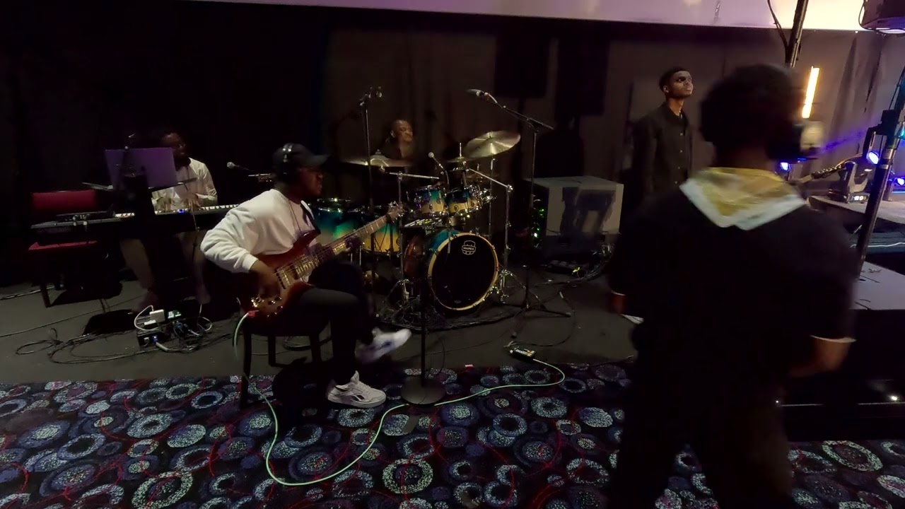 Awesome T Bass - Bless The Lord Medley - Harvesters London Church