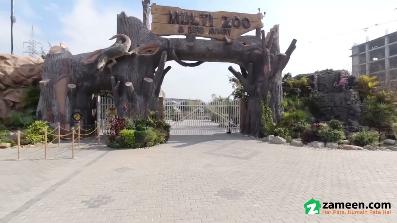 10.7 MARLA COMMERCIAL PLOT FOR SALE IN BLOCK E MPCHS - MULTI GARDENS B-17 ISLAMABAD