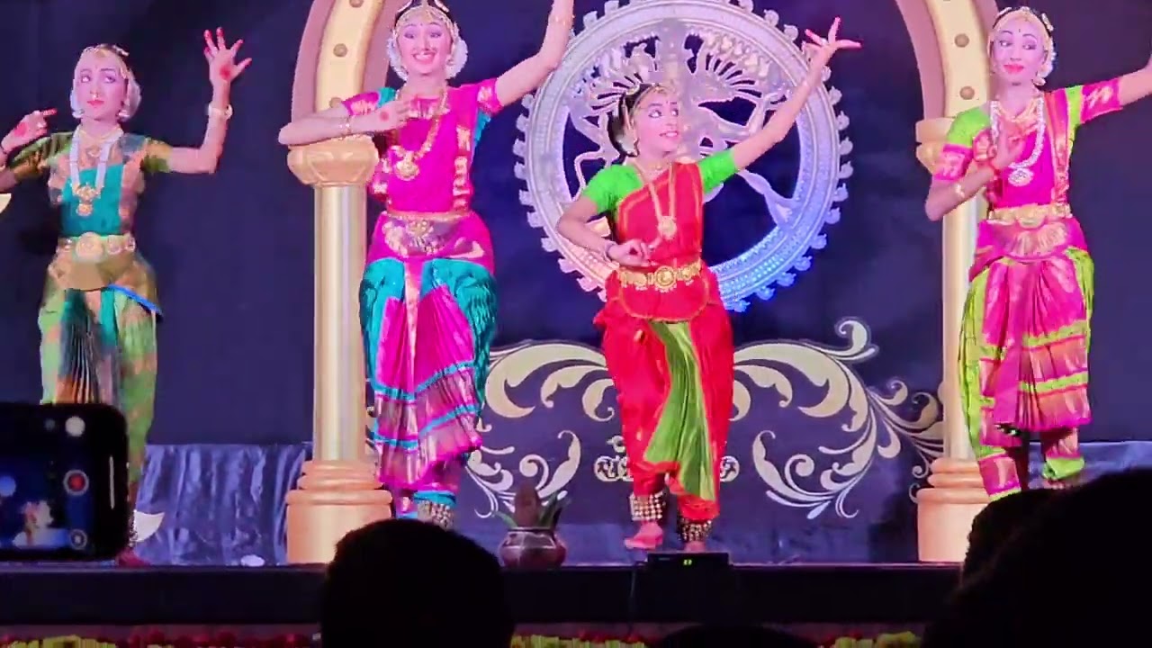 Idadhu Padham dance